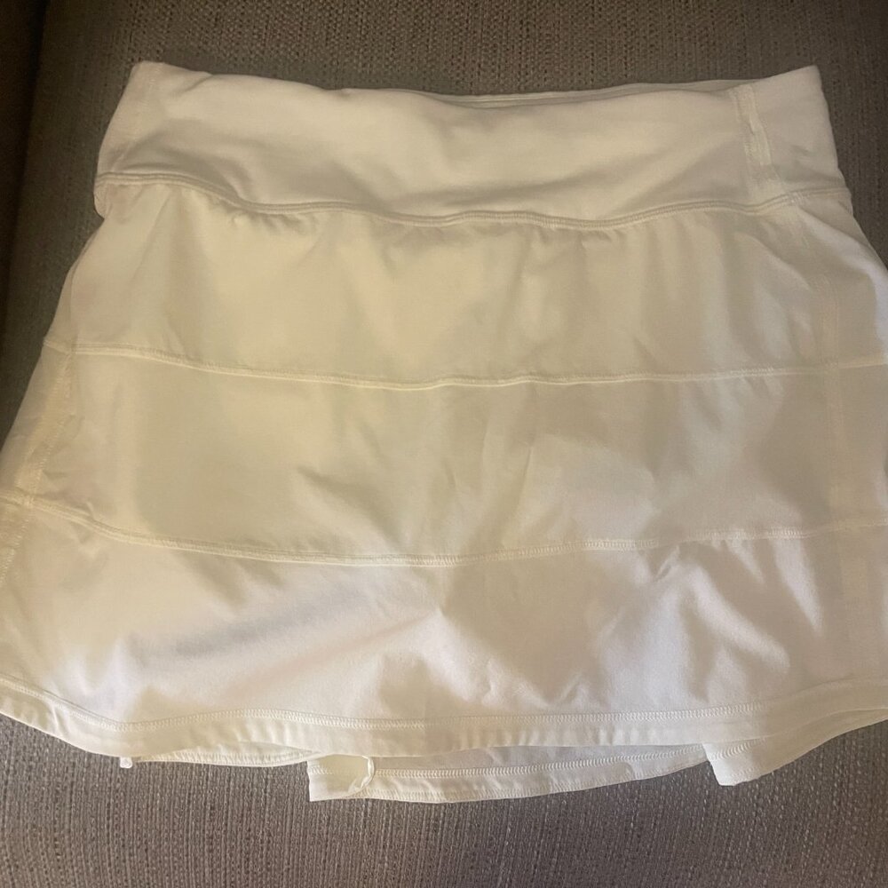 Lululemon Athletica Pace Rival Skort Skirt 13" Golf Tennis Sports Yellow Size 6